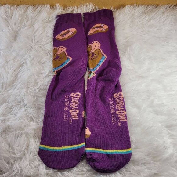 Scooby-Doo Donut Socks Colorful Crew Socks- OSFM - Picture 2 of 4